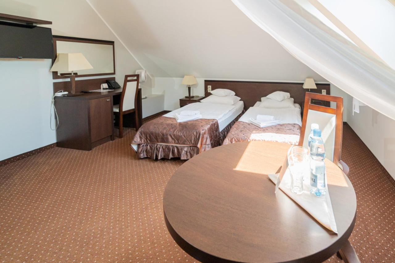 Hotel Pod Filarami Czeladź Exteriér fotografie